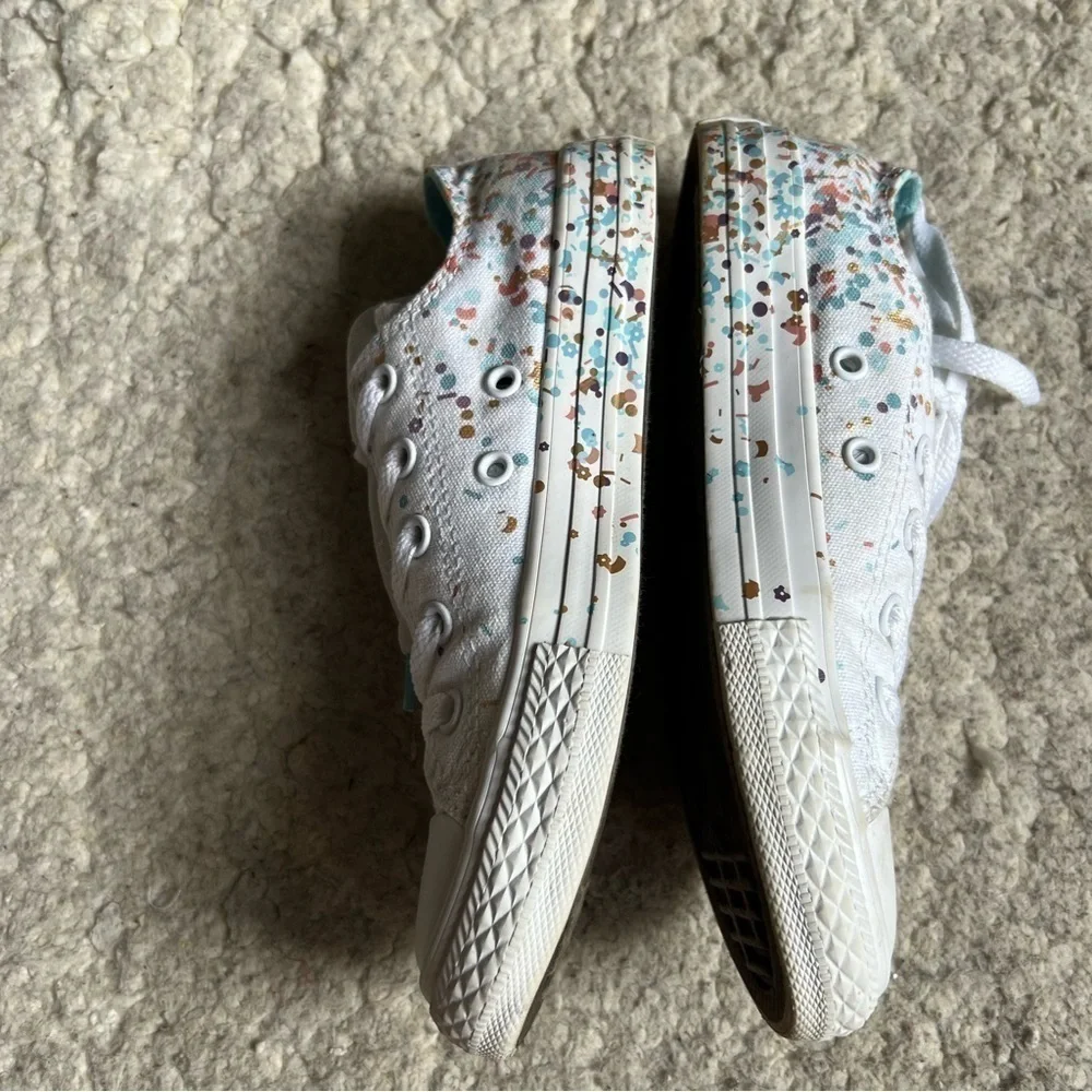 Converse: White Pastel Sprinkle Metallic Gold Paint Splatter Lace Up Sneakers